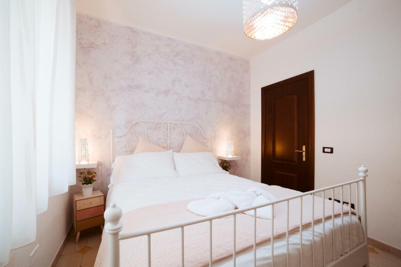 Dimoramuri B&B คาตาเนีย ภายนอก รูปภาพ