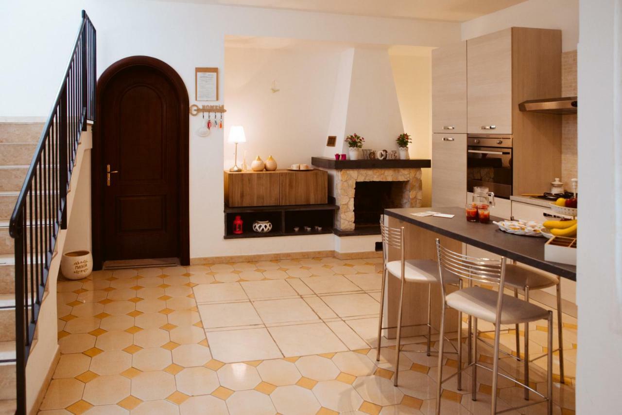 Dimoramuri B&B คาตาเนีย ภายนอก รูปภาพ