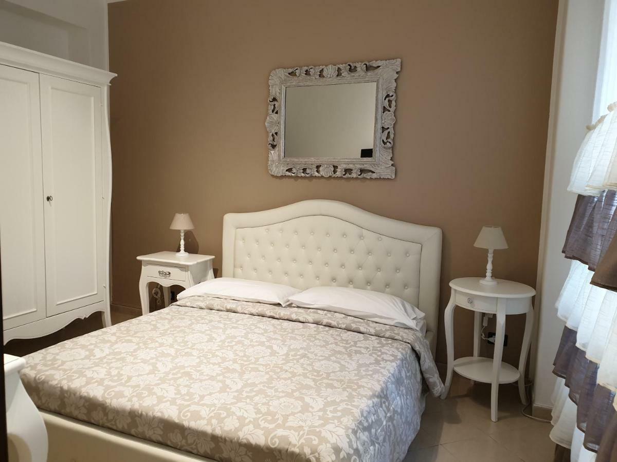 Dimoramuri B&B คาตาเนีย ภายนอก รูปภาพ