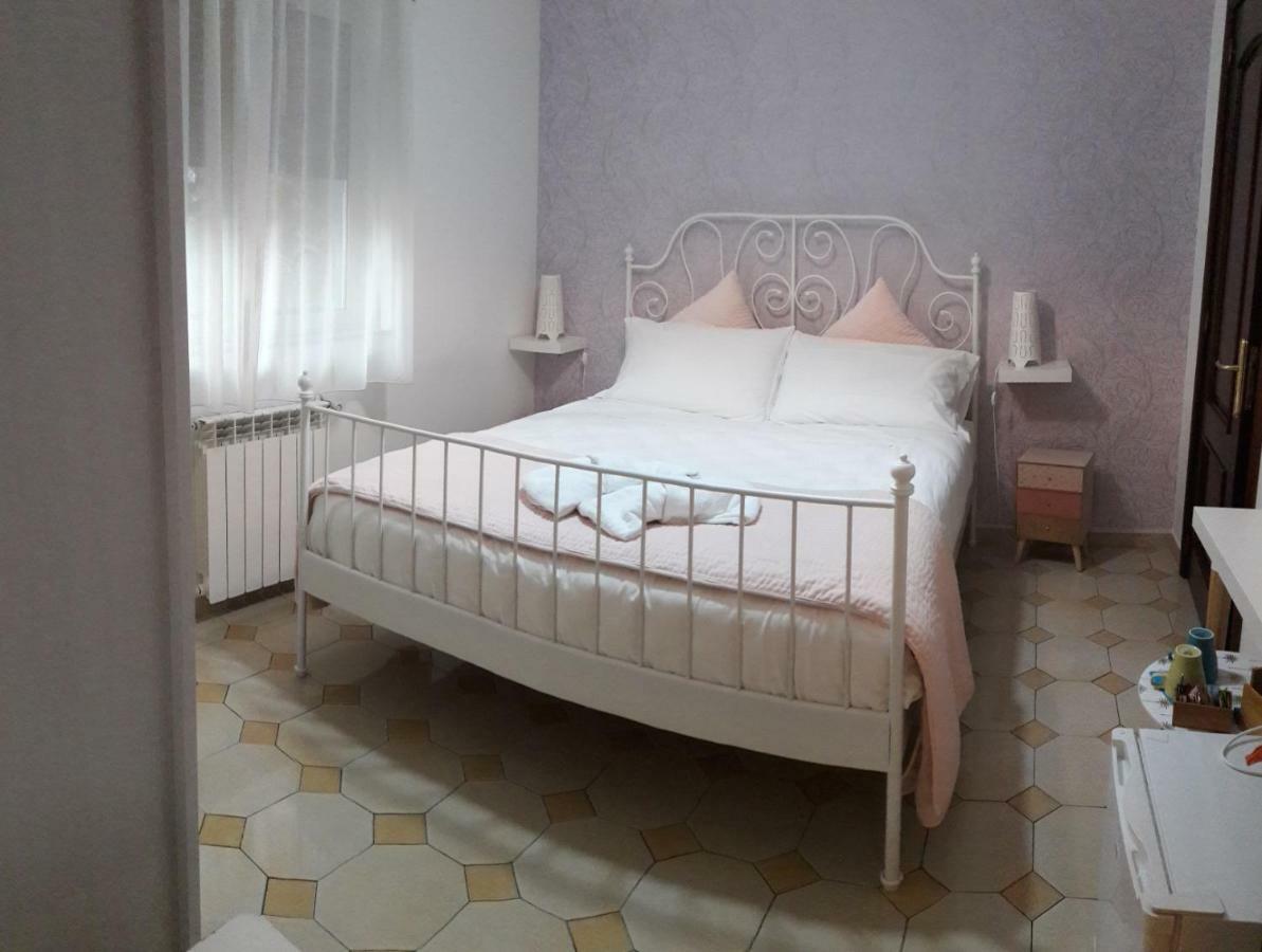 Dimoramuri B&B คาตาเนีย ภายนอก รูปภาพ